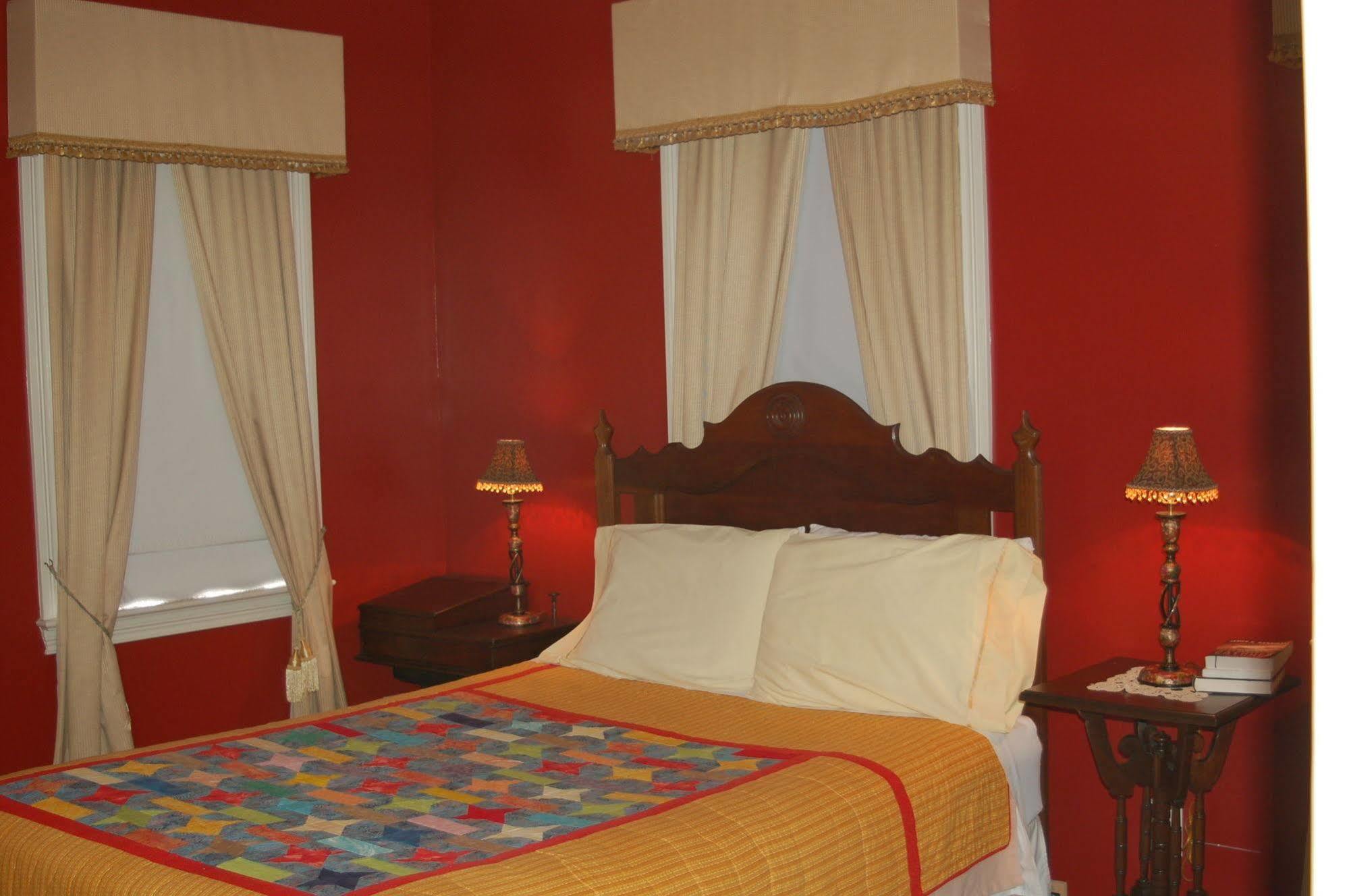 Haynes Bed And Breakfast Greensboro Exterior foto